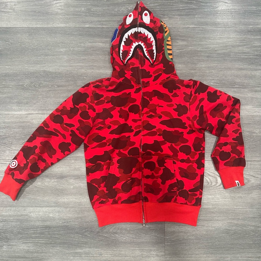 BAPE Color Camo Shark Full Zip Hoodie , Medium Red ( authentic )